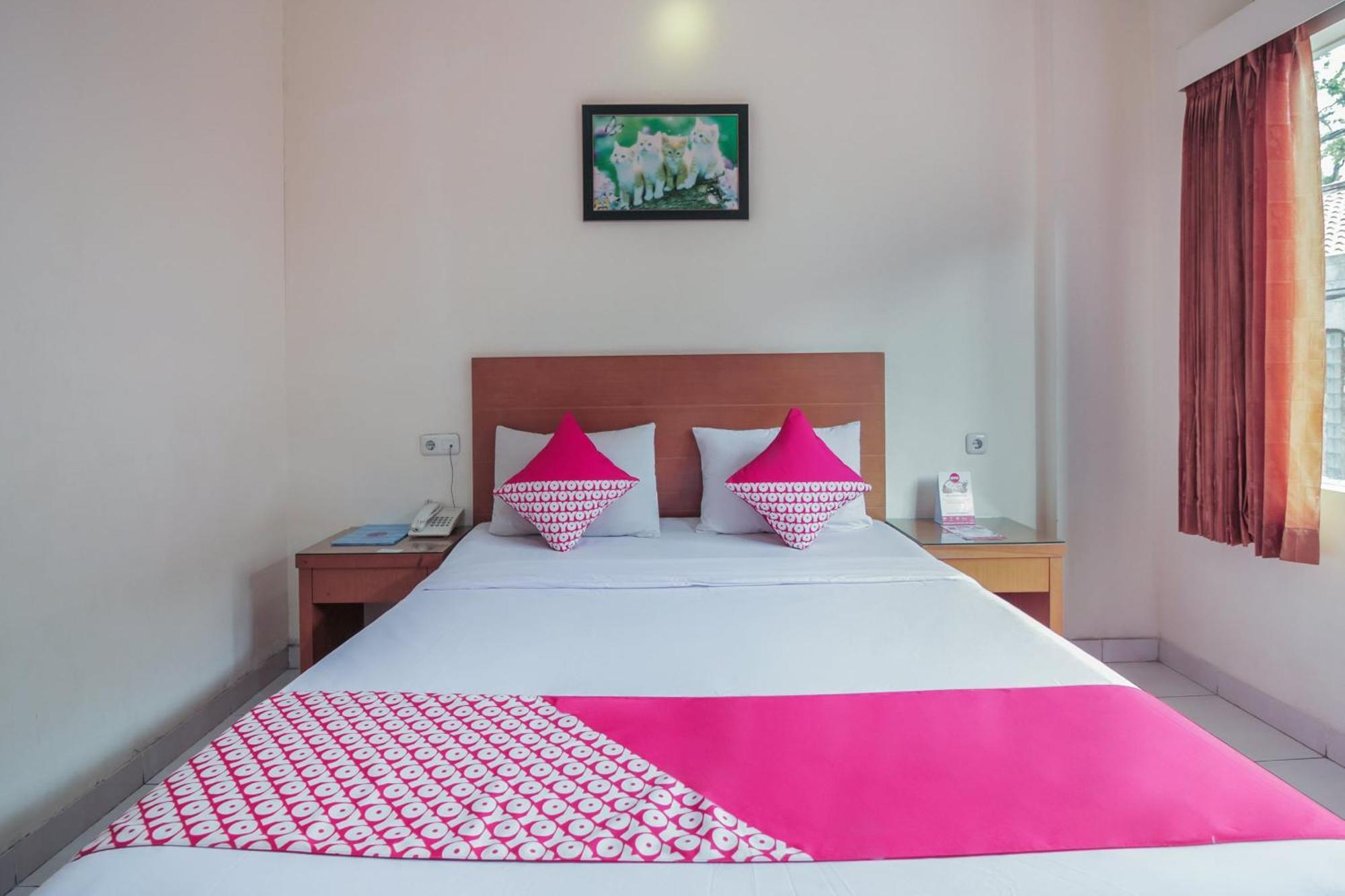 Capital O Galaxy Inn Bandung Exterior photo